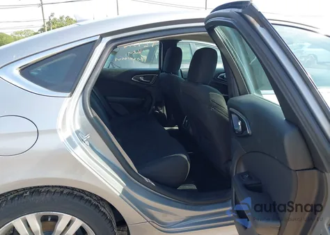 2016 Chrysler 200 Limited z USA, uszkodzony, nr VIN 1C3CCCAB7GN180519